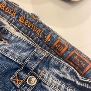 Rock Revival, 40, straight, light jean color